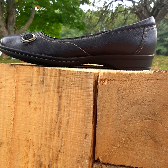 LADIES CLARKS Genuine Leather Flats shoes Brown color Size 8 - Picture 11 of 11